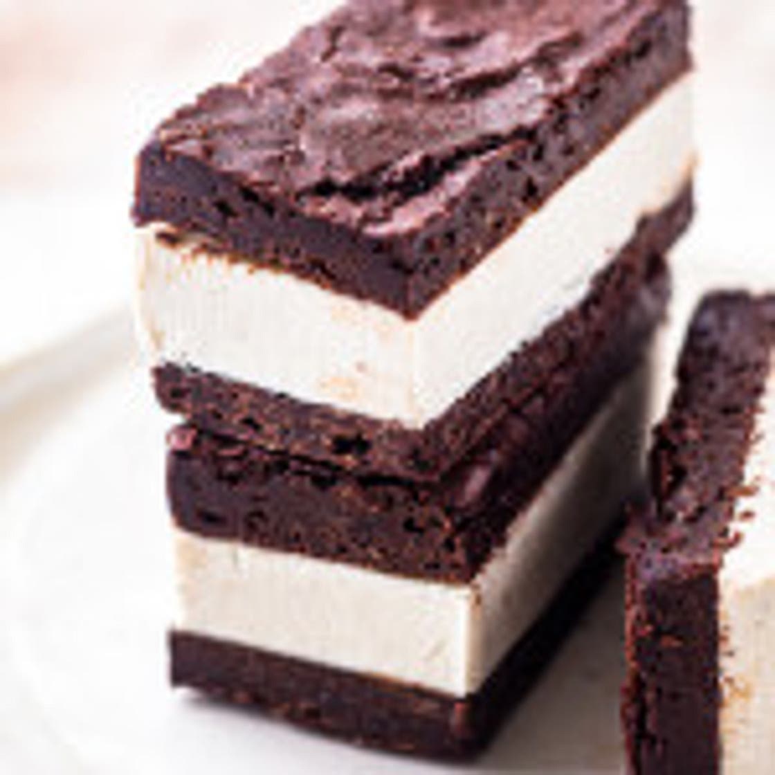 Vegan ice cream sandwich (classic)