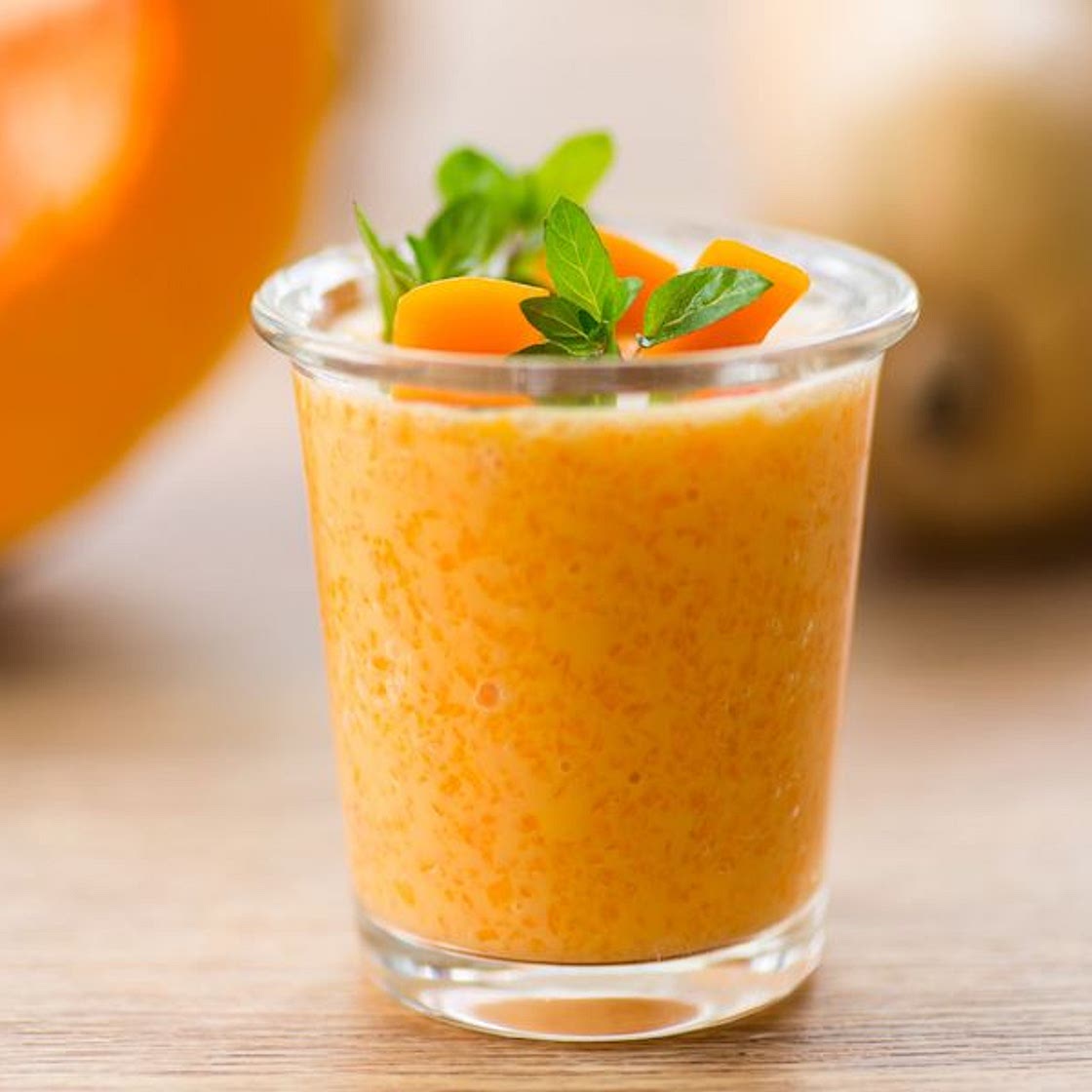 Cocktail analcolico ananas e menta