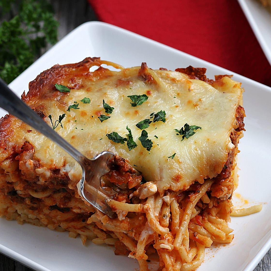 Cheesy Beefy Baked Spaghetti