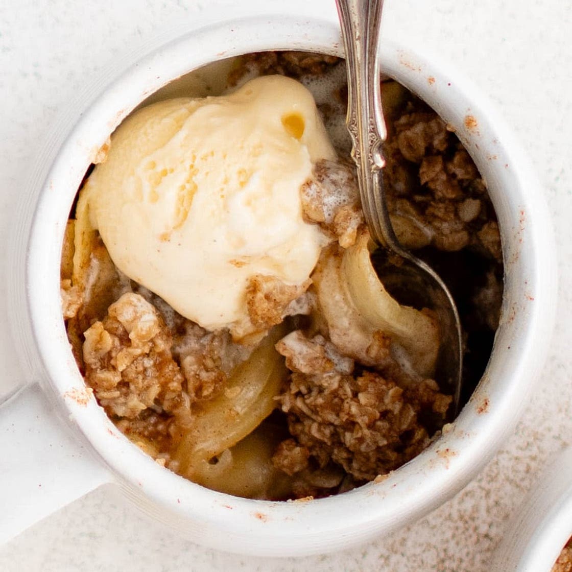 Easy Microwave Apple Crisp in a Mug Recipe