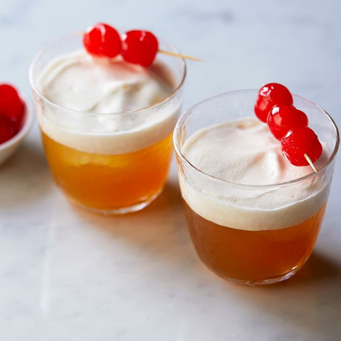Disaronno sour (amaretto sour)