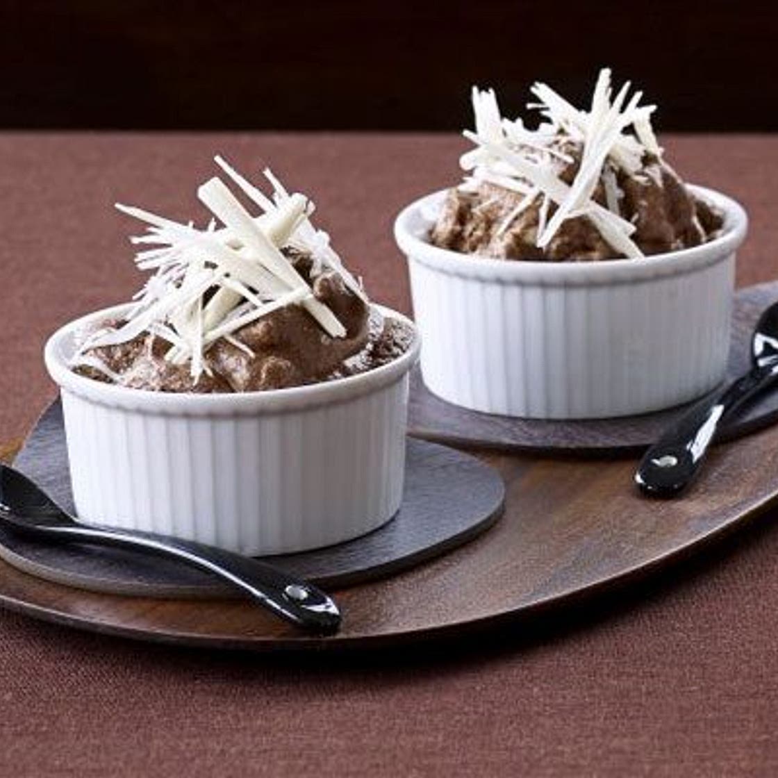 Double chocolate cardamom pots