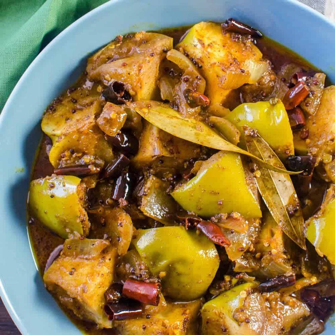 Sri Lankan Spicy Green Apple Curry