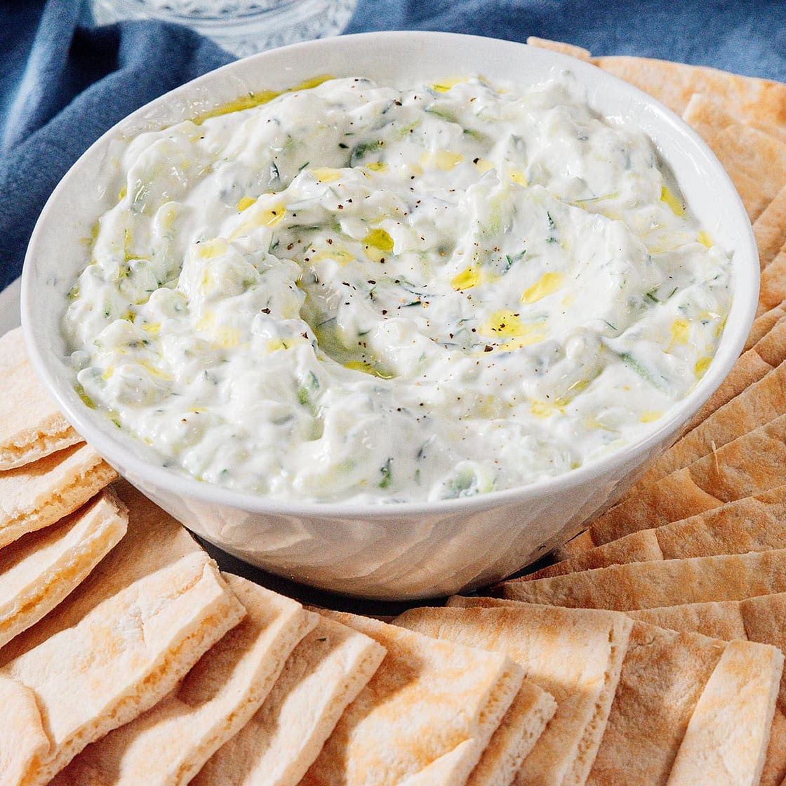 Tzatziki Sauce Recipe (5 Minutes)