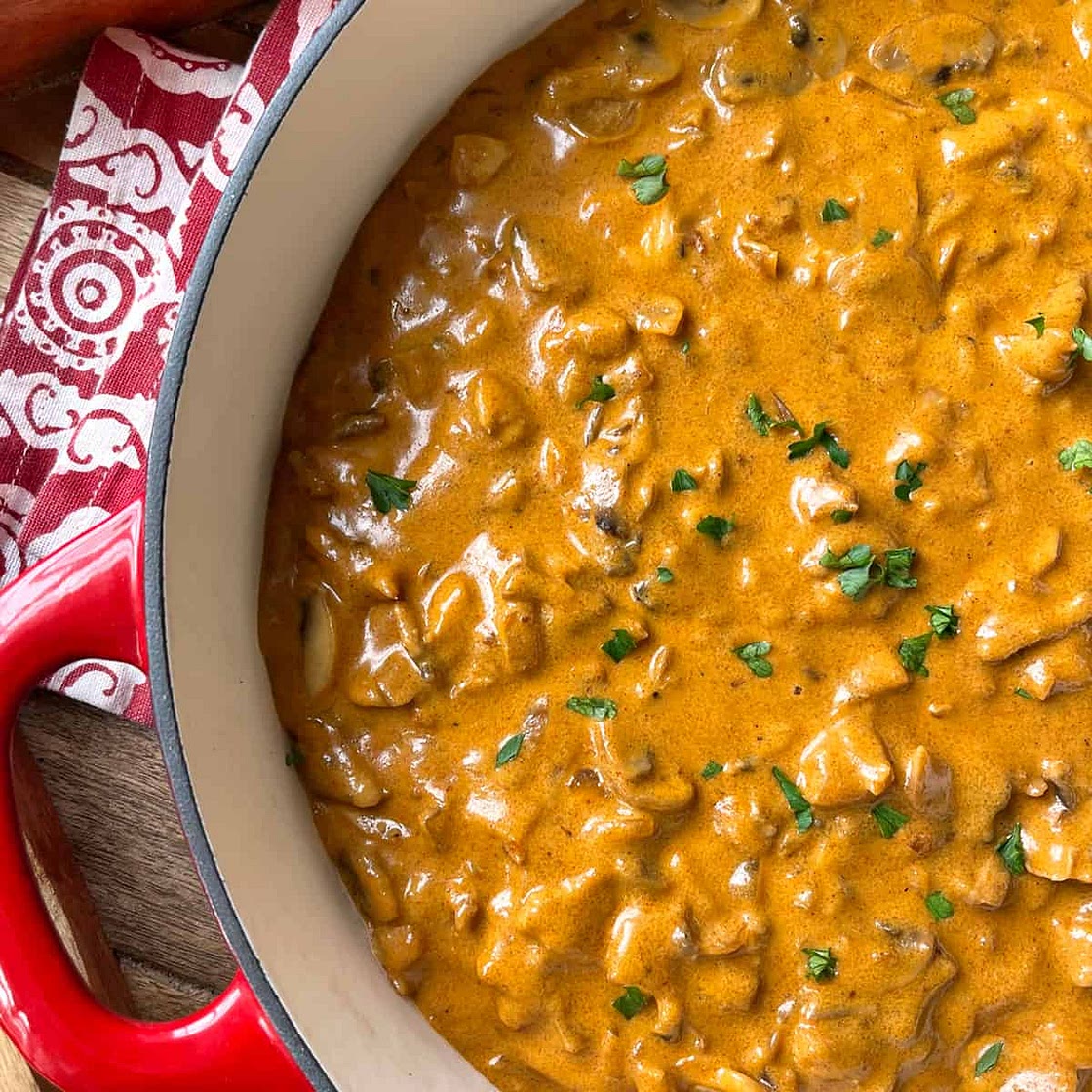 Geschnetzeltes (Creamy German Hunter's Sauce)