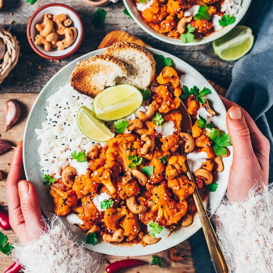 Blumenkohl Tikka Masala Curry (einfach & vegan)