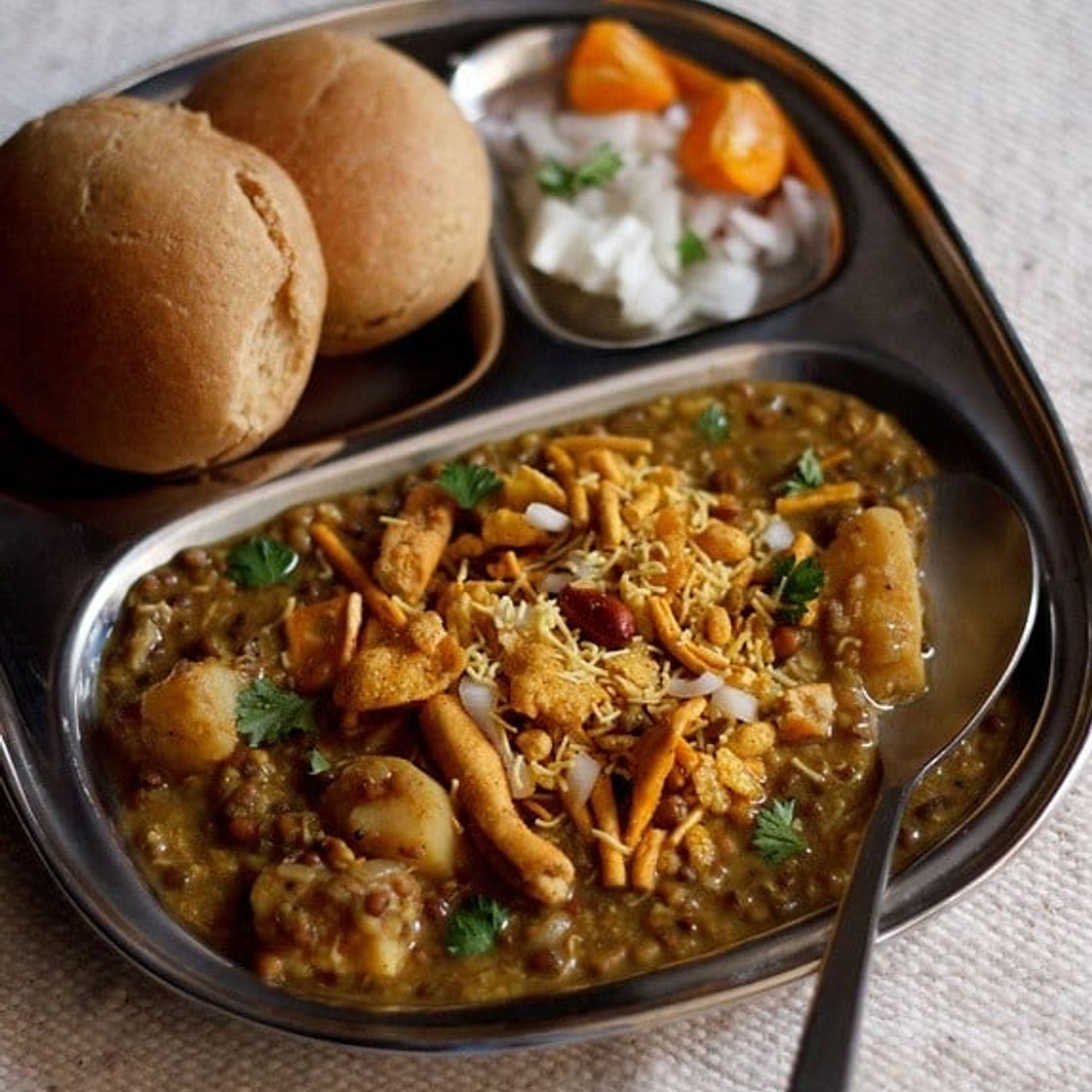 Misal Pav (Misal Recipe)
