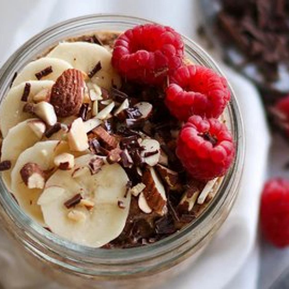 Almond Chocolate Overnight Oats