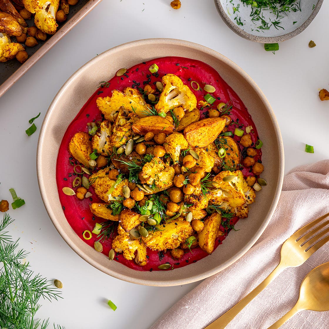 High-Protein Beetroot Medi Bowl