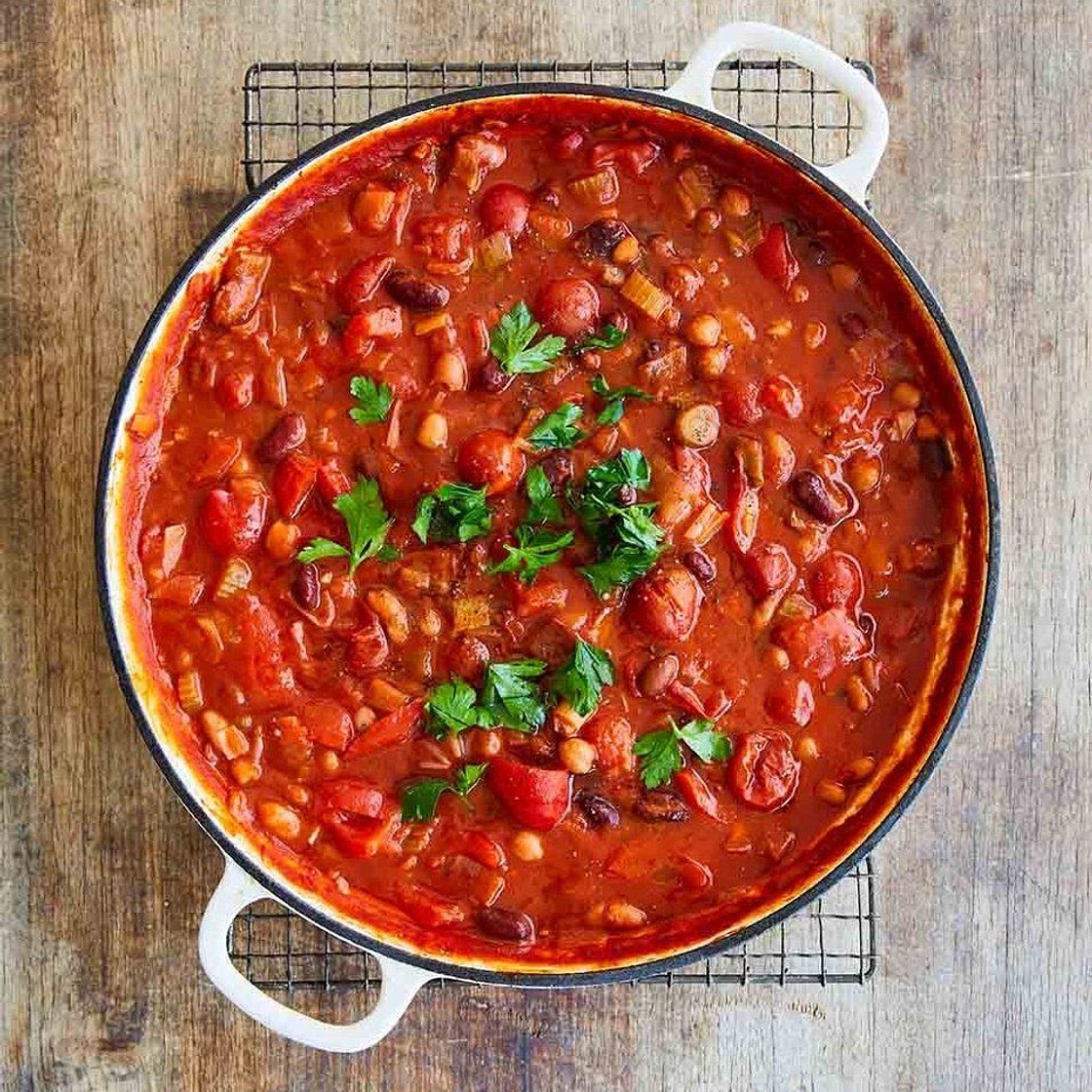 Buddy’s smoky beans