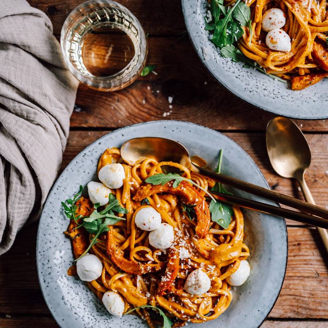 Pasta mit Ofenkürbis-Paprika-Sauce