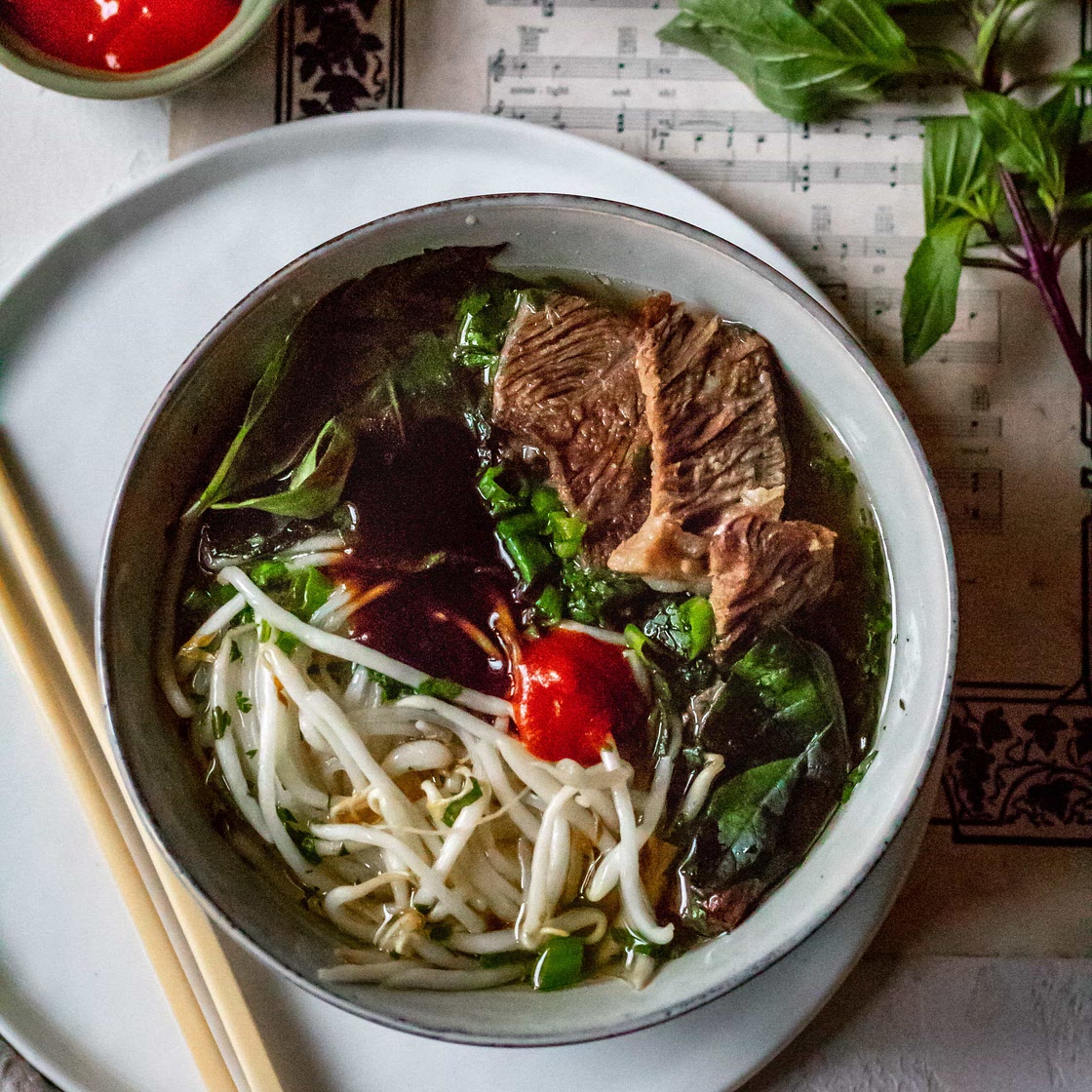 How to Make Authentic Vietnamese Pho (Pho Bo)