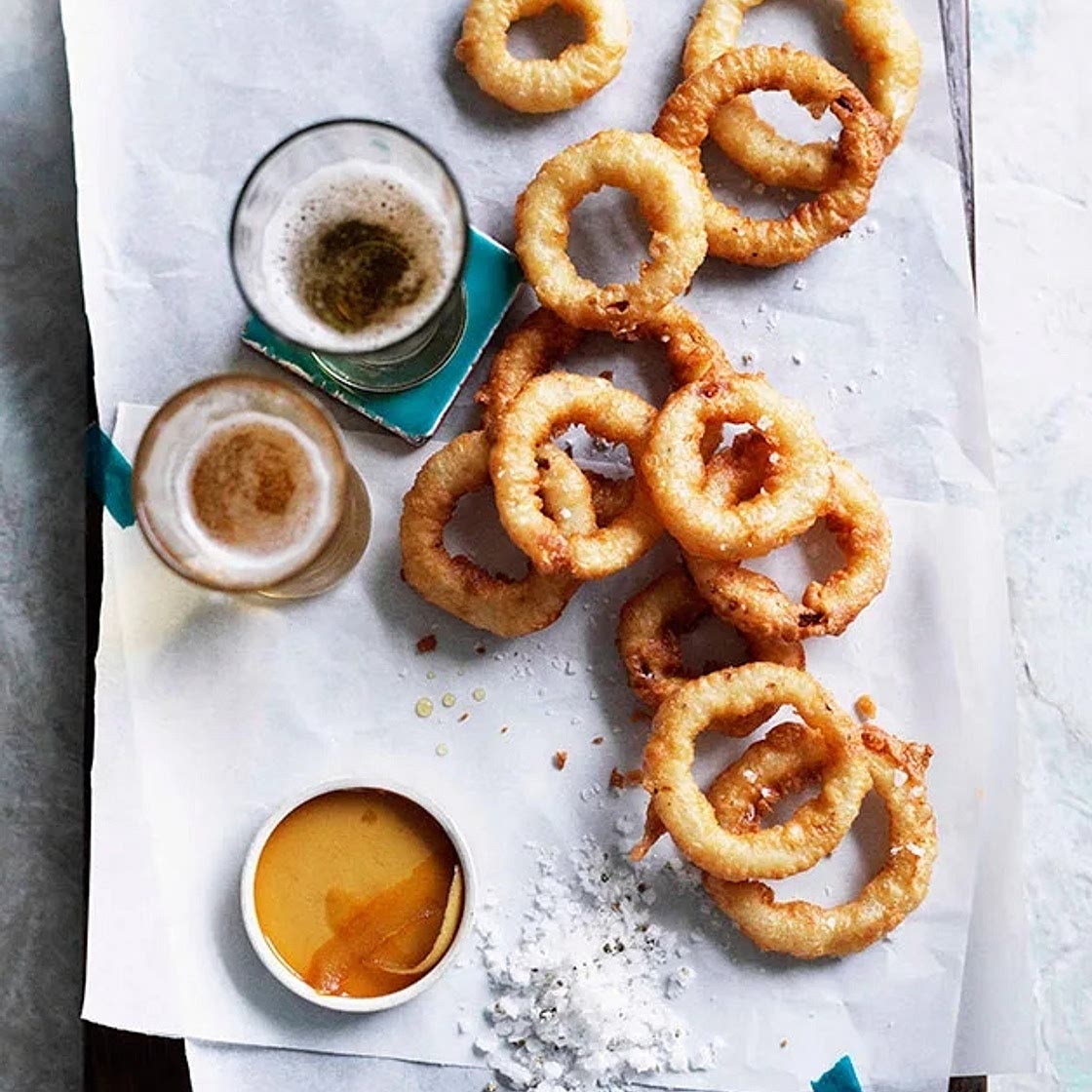 Onion rings with salt and vinegar