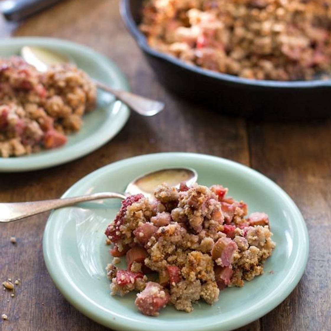 Strawberry Rhubarb Crisp - and it's paleo