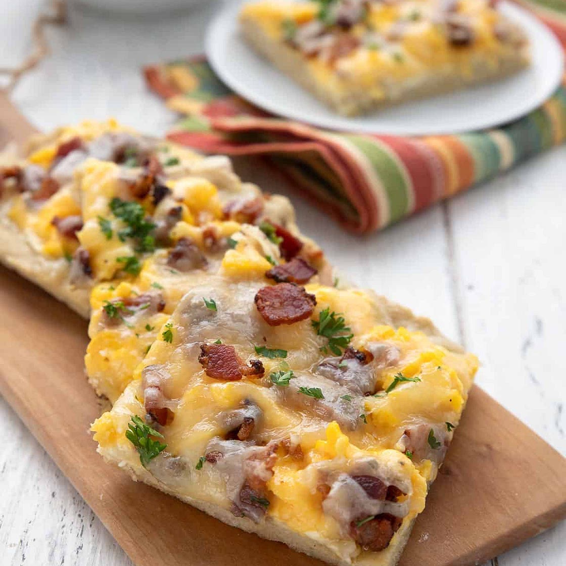 Sheet Pan Keto Breakfast Pizza