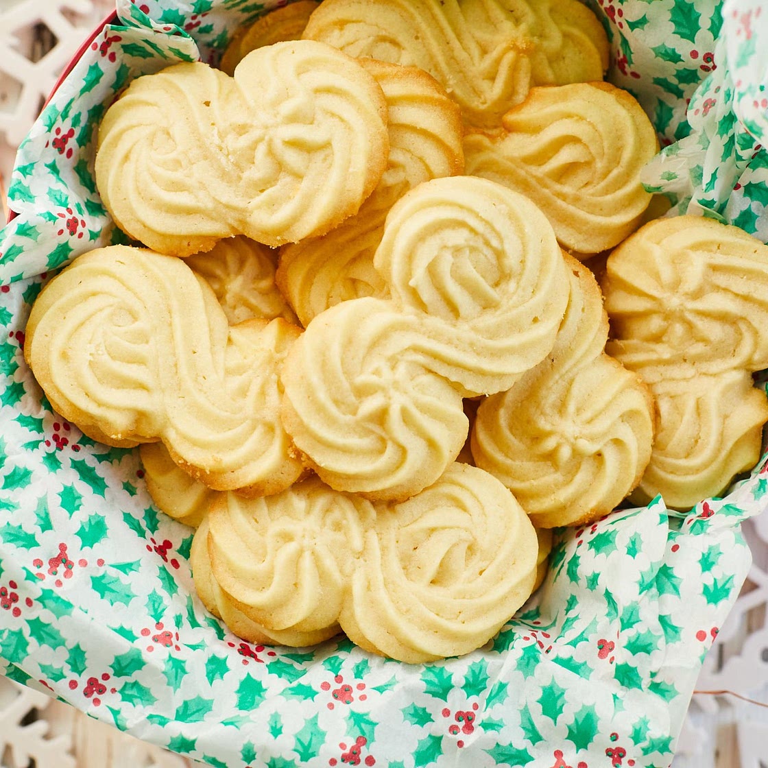 German Spritz Cookies (Spritzgebåck) Recipe
