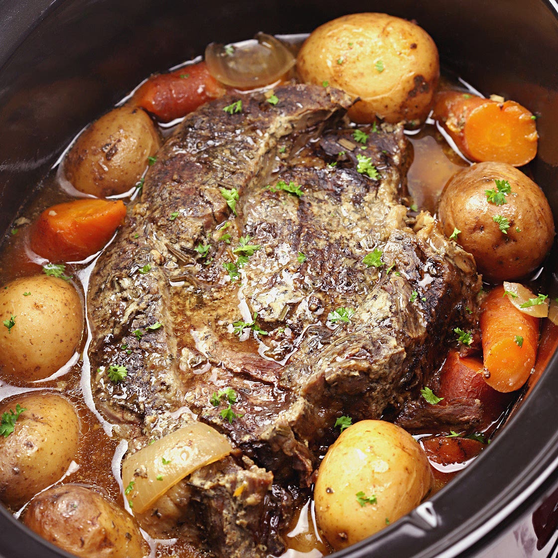 Slow Cooker Beef Roast with Potatoes and Carrots