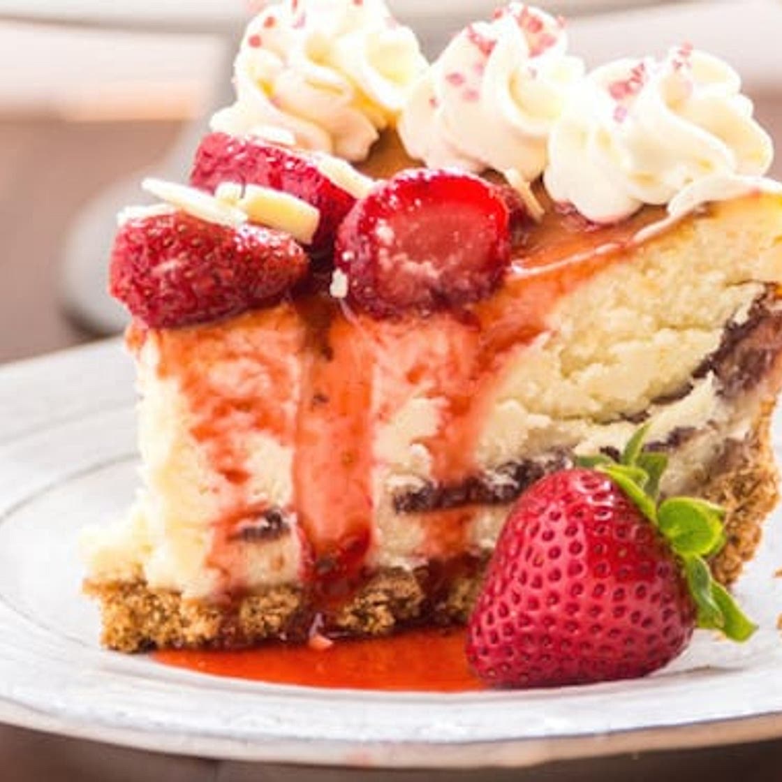 Strawberry-White Chocolate Cheesecake