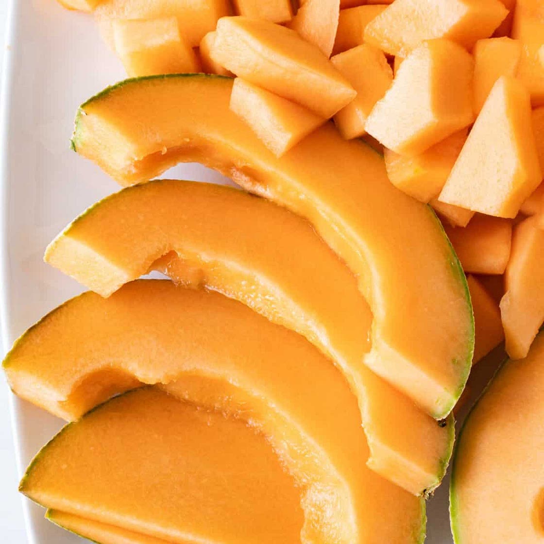How to Cut Cantaloupe?