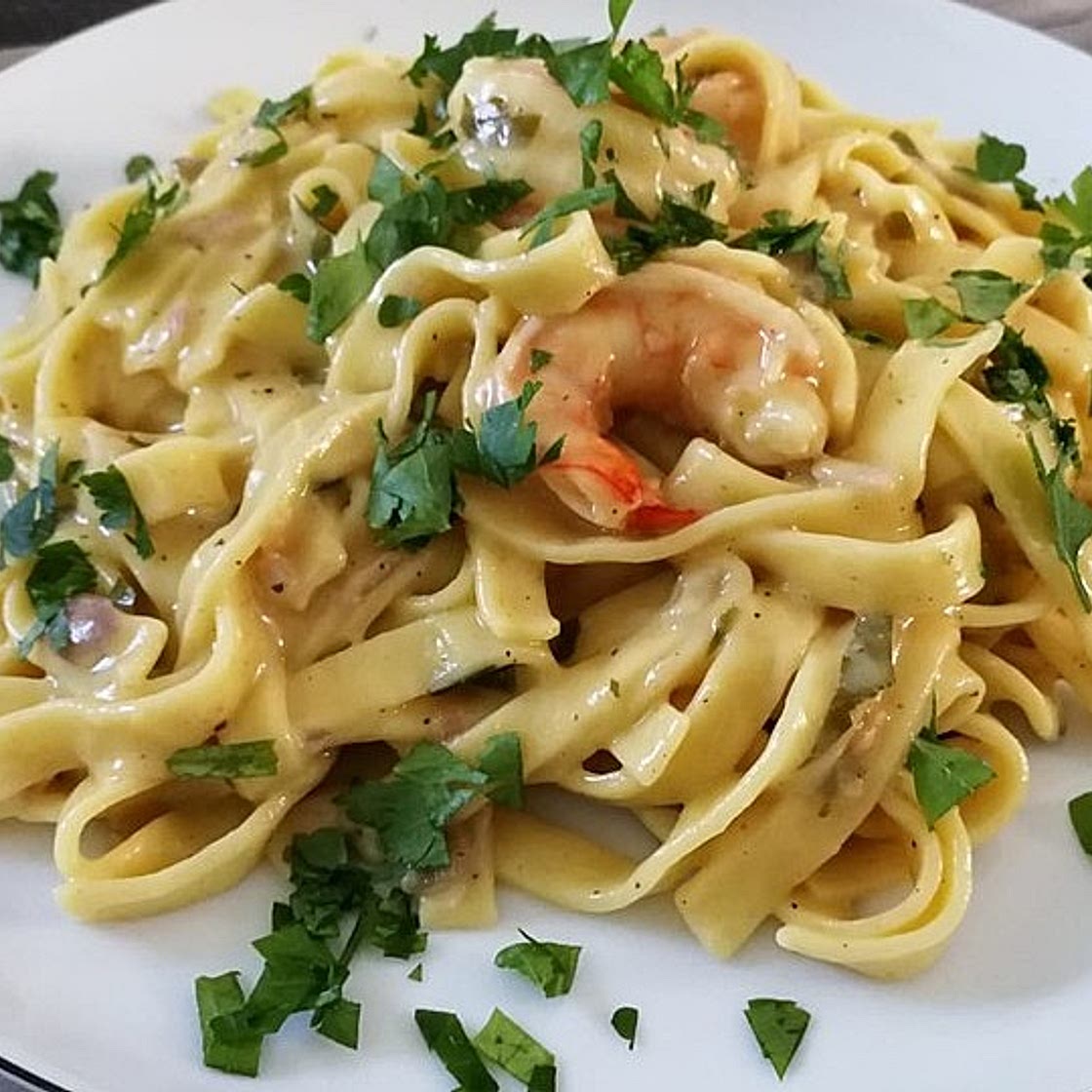 Linguine mit Garnelen in Proseccorahm