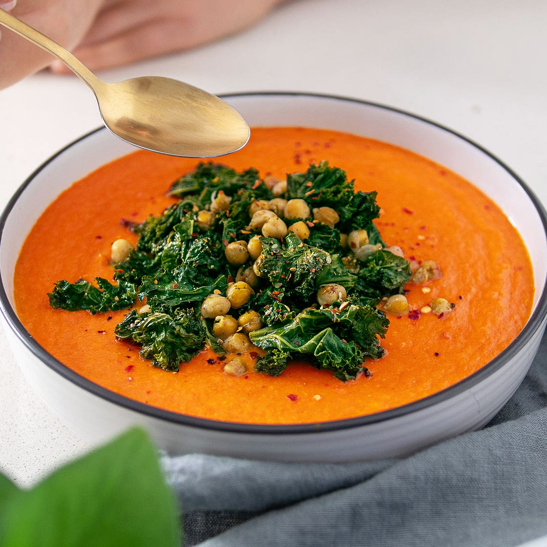 Roasted Cauliflower and Red Bell Pepper Soup