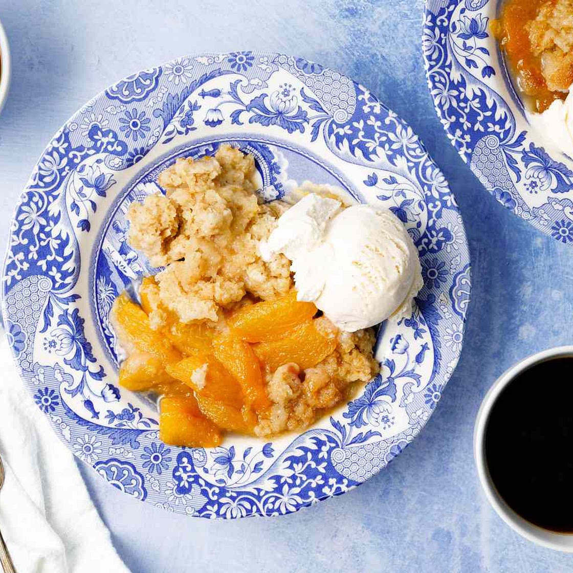 Slow-Cooker Peach Cobbler