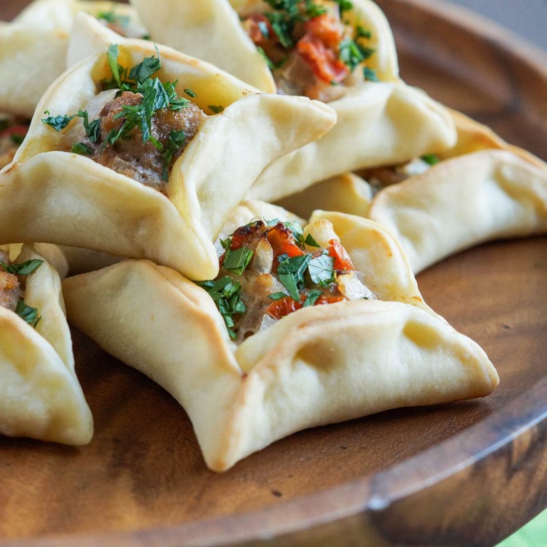Sfeeha from Baalbek (Small Meat Pies from Baalbek)