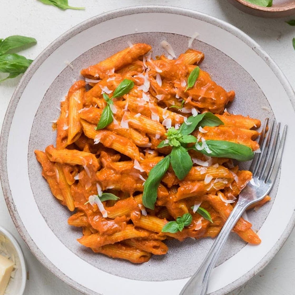 Vegan Vodka Sauce (Vegan Penne alla Vodka)