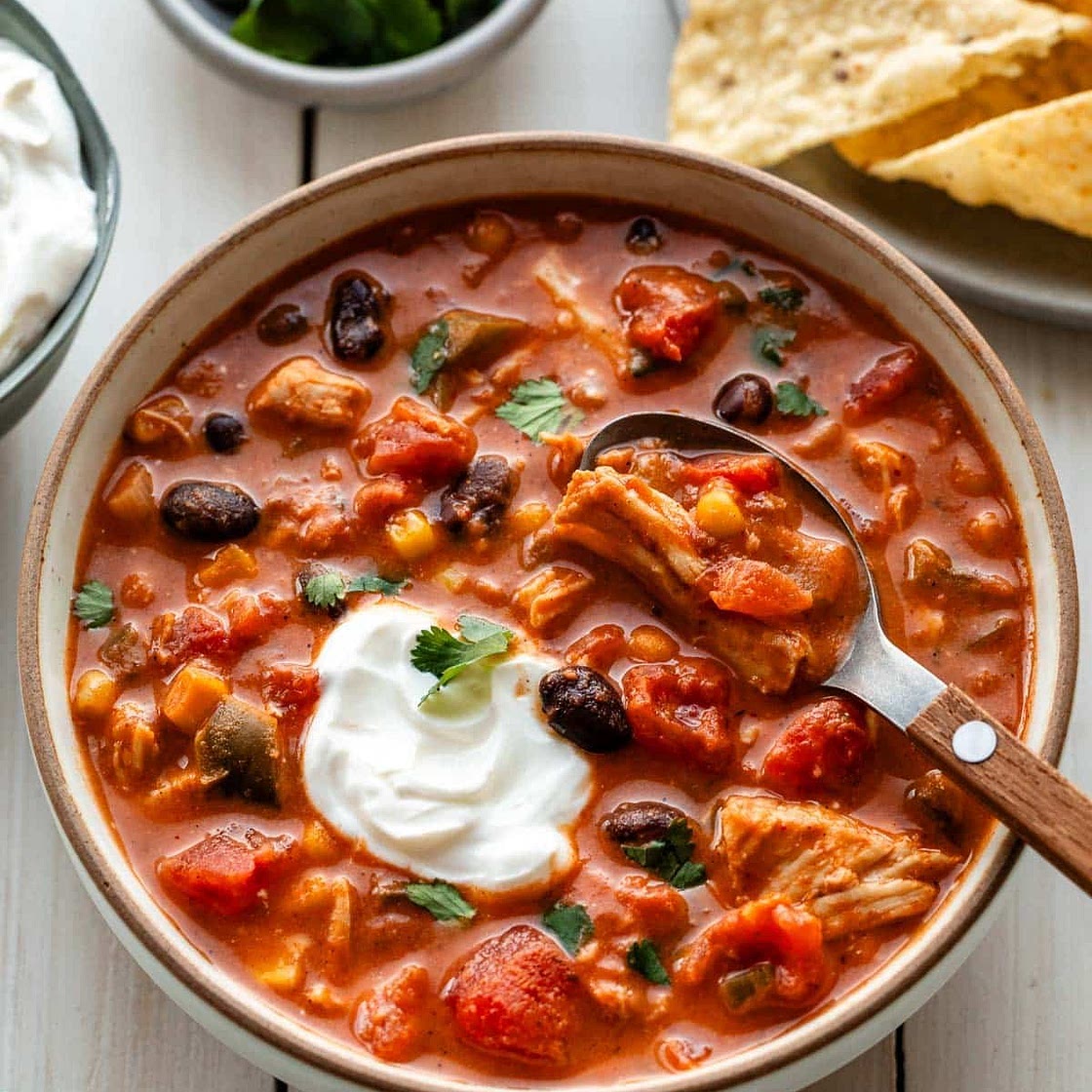 My Favorite Slow Cooker Chicken Chili Recipe