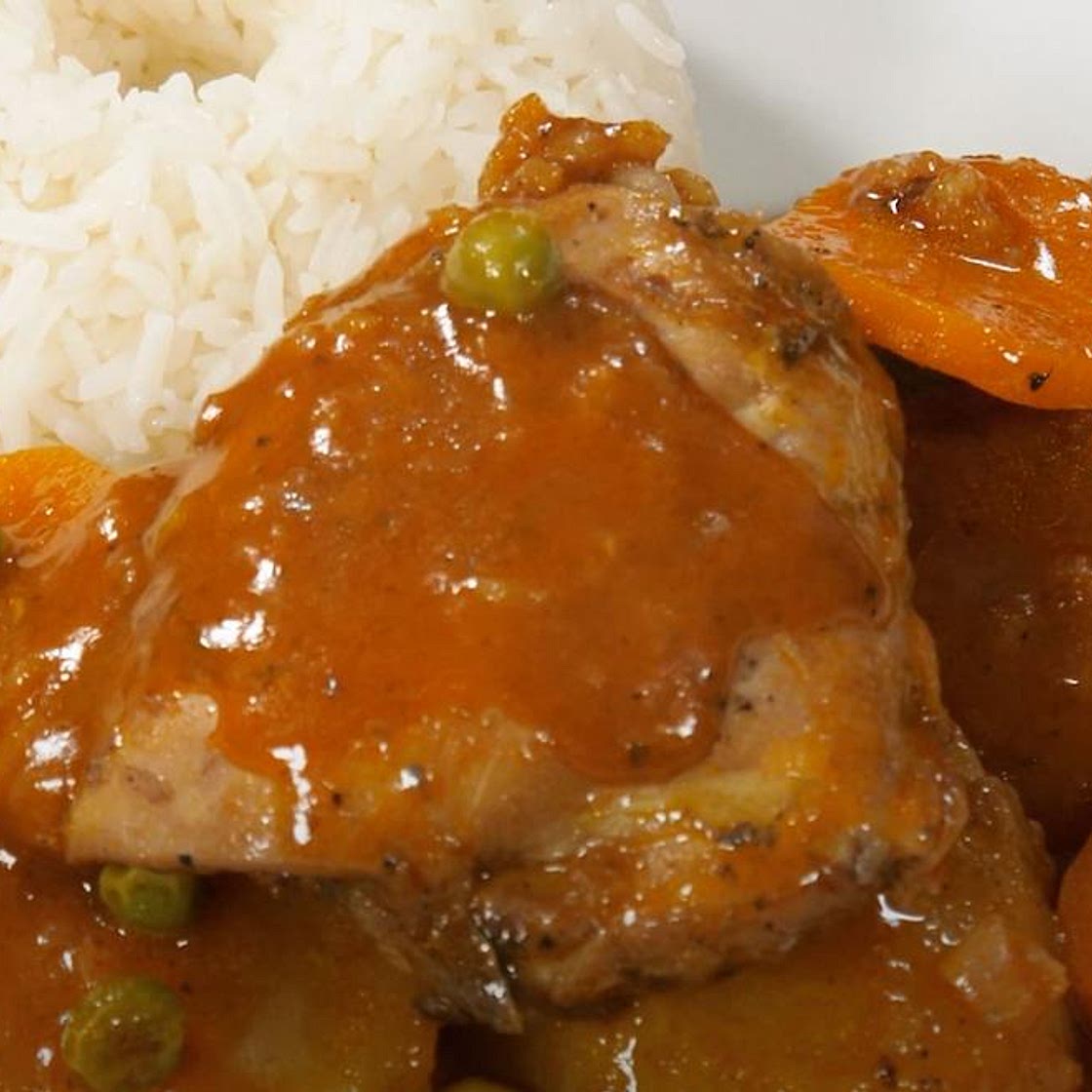 Estofado de pollo: receta paso a paso (VIDEO)