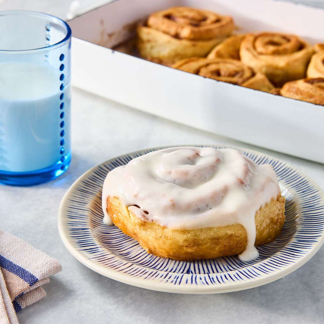 Perfect Cinnamon Roll Icing