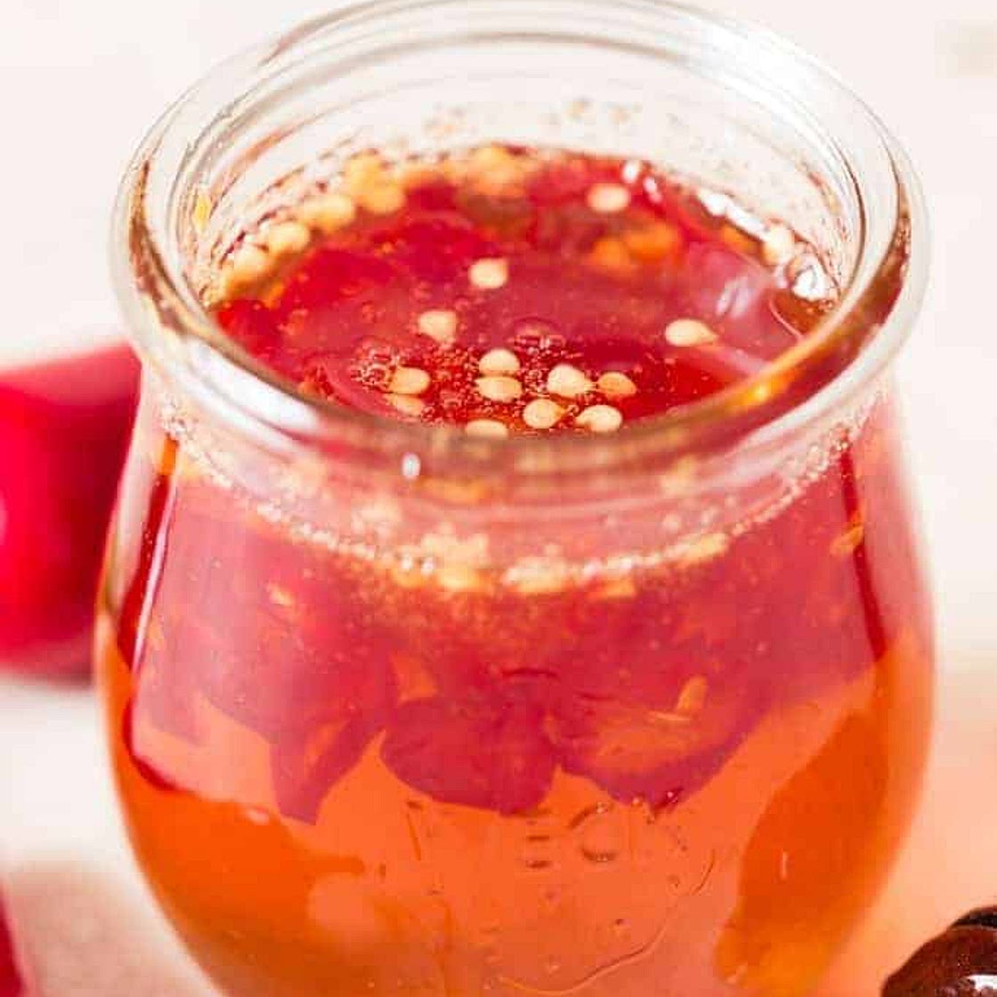 2 Ingredients Hot Honey Recipe (Infused Hot Pepper Honey)