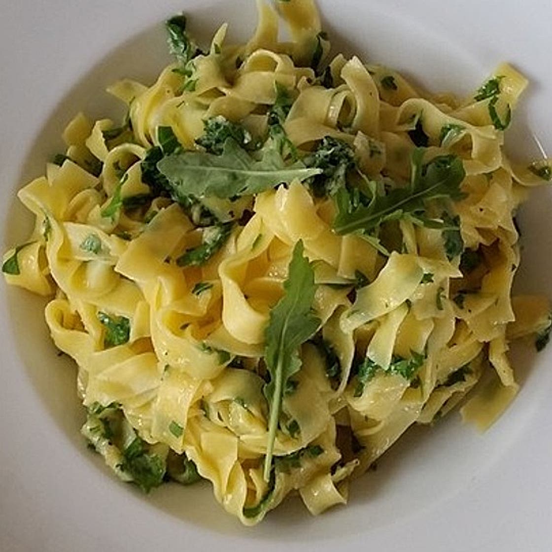Spaghetti mit Zitrone und Rucola