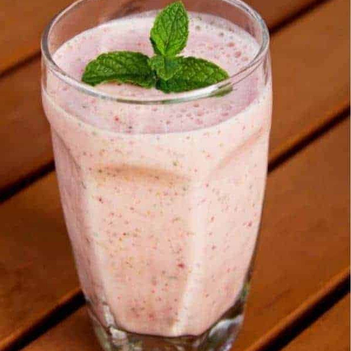 Strawberry & Mint Protein Smoothie