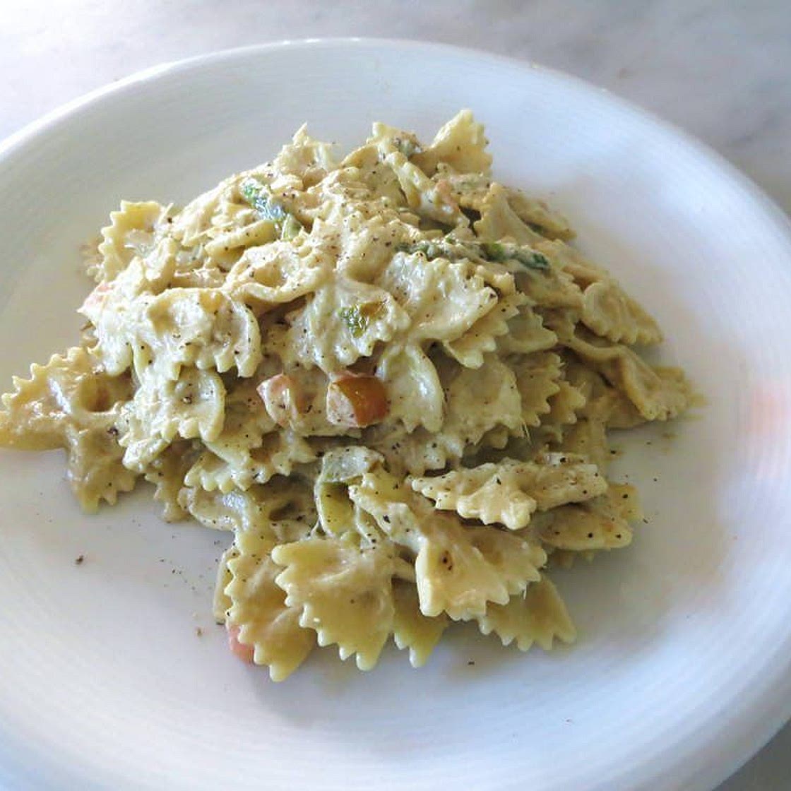 Farfalle ricotta e carciofi