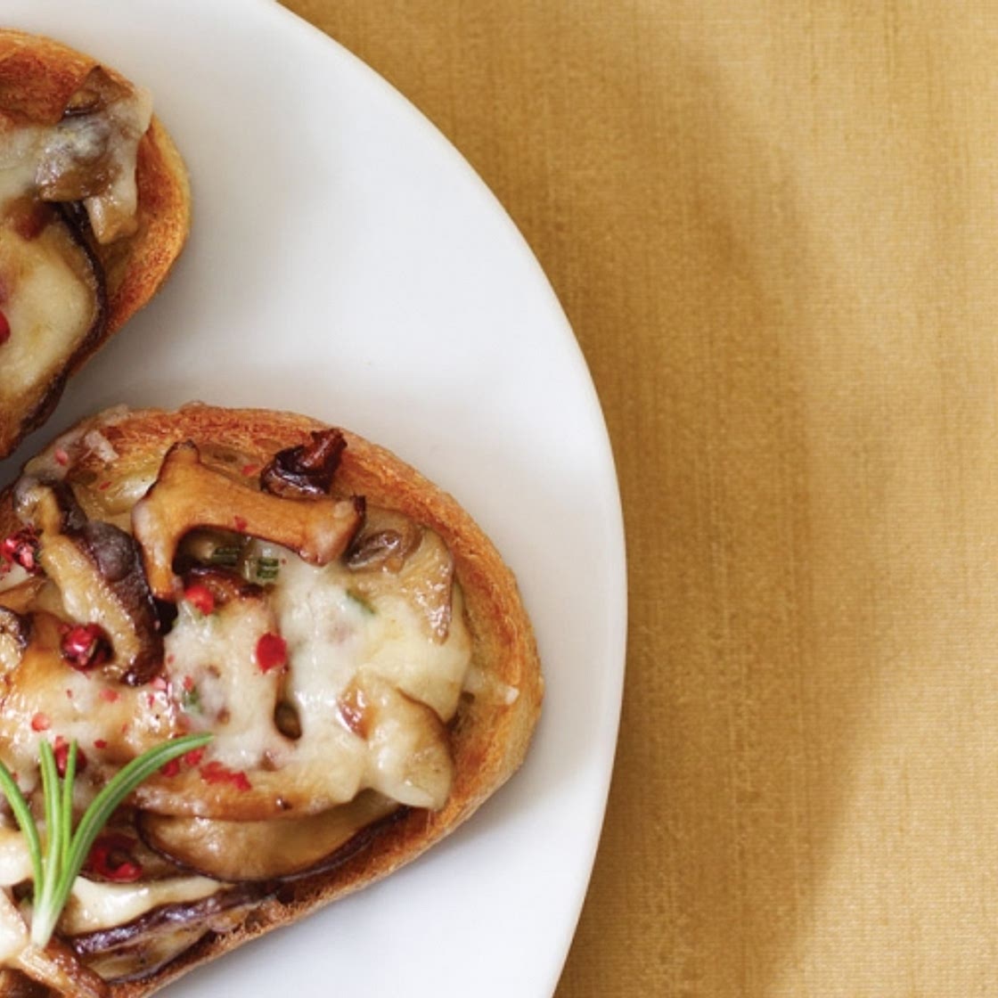 Rosemary Mushroom Crostini