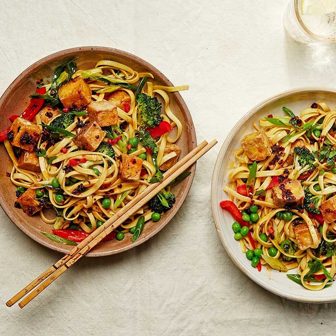 Noodles with crispy tofu
