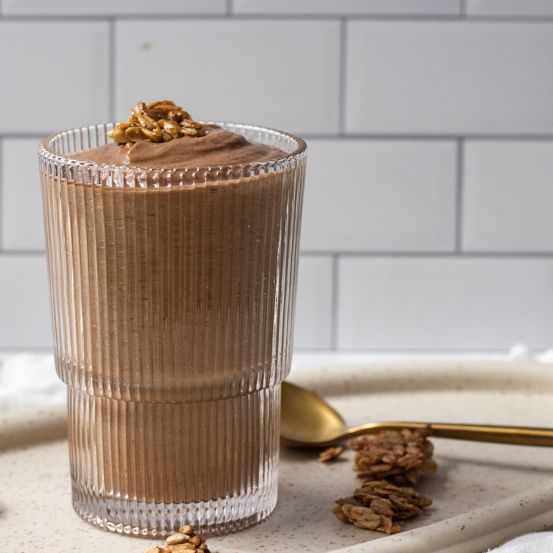 Chocolate Apple Pie Protein Smoothie With Dates and Cauliflower