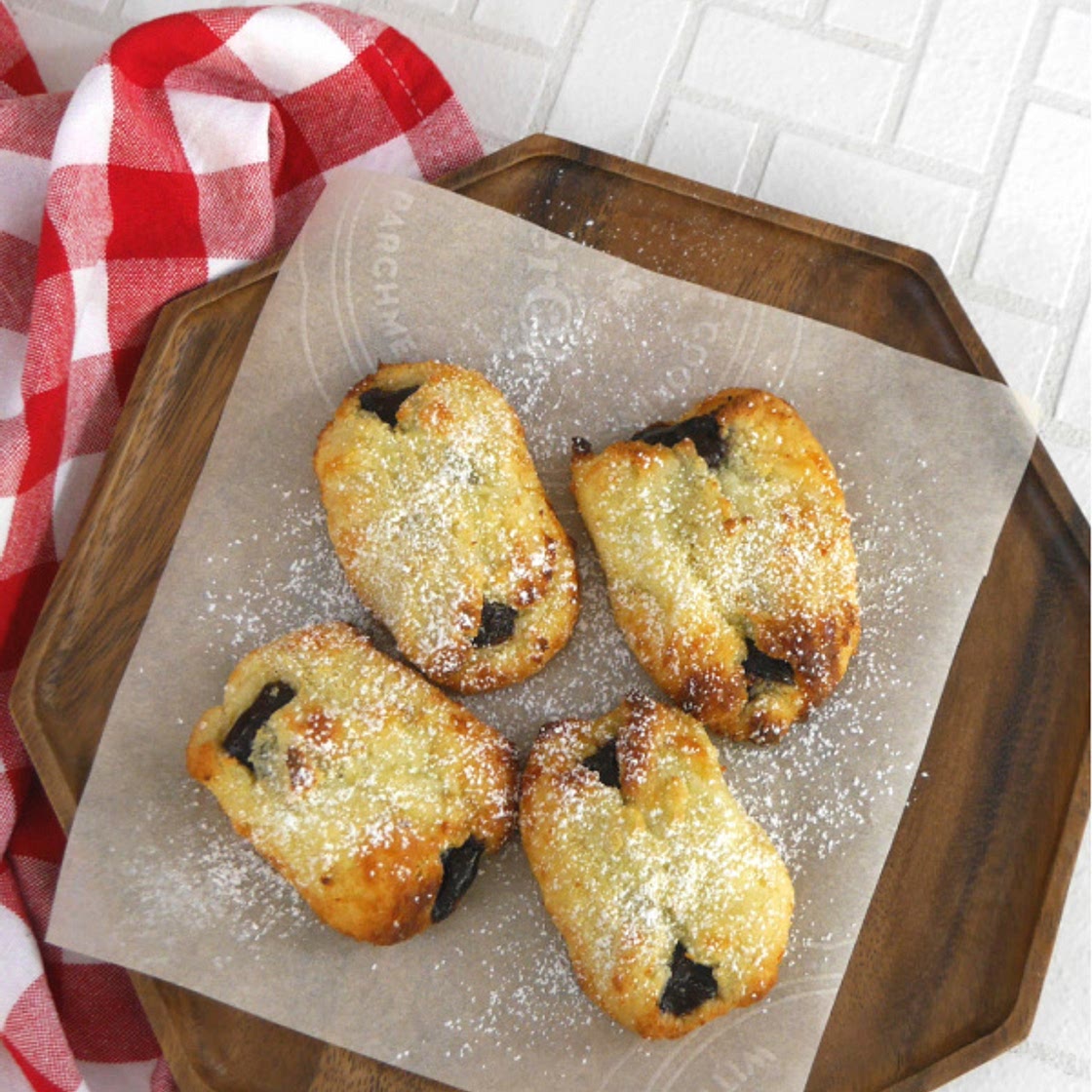 Low Carb Chocolate "Croissants"