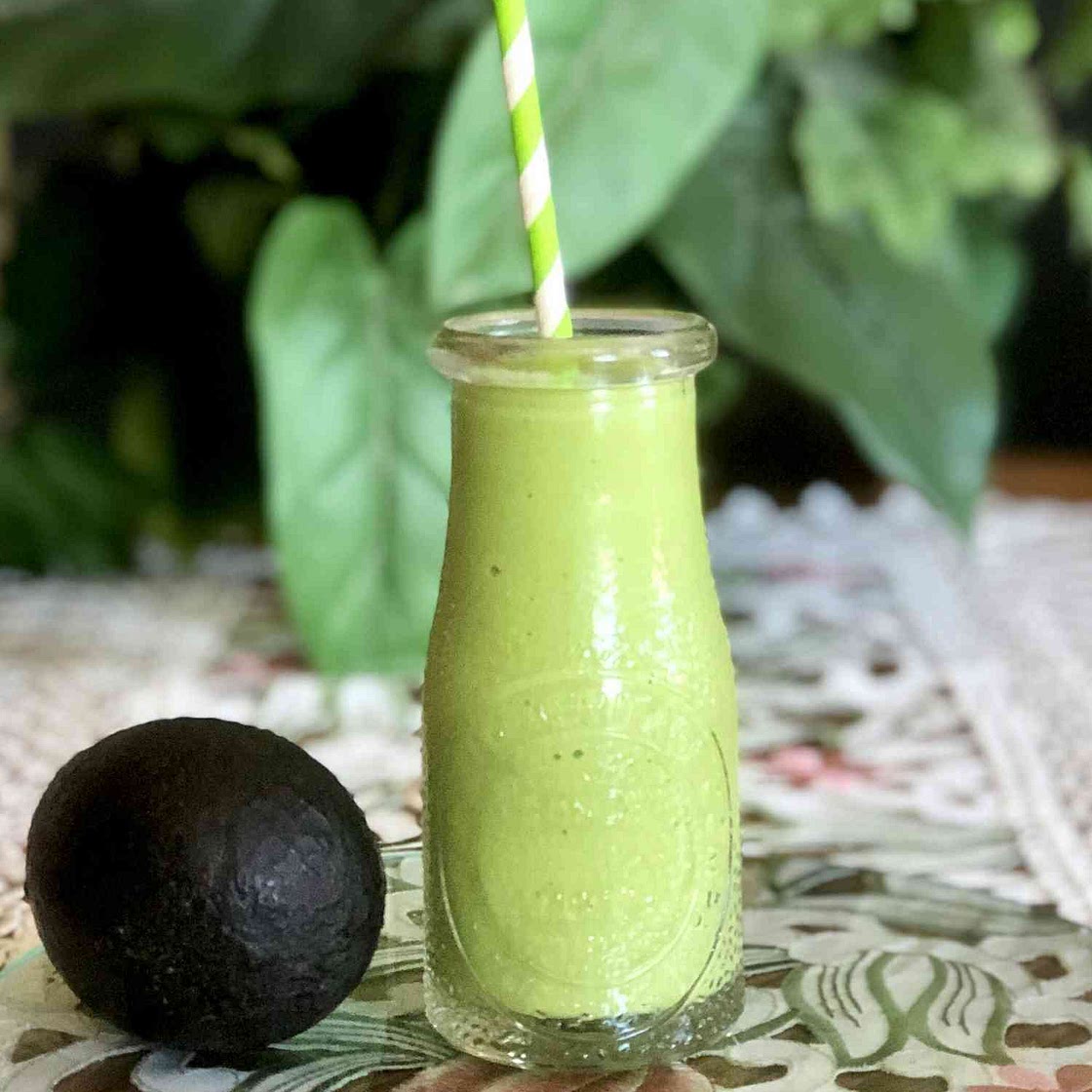 Keto Avocado-Spinach Smoothie