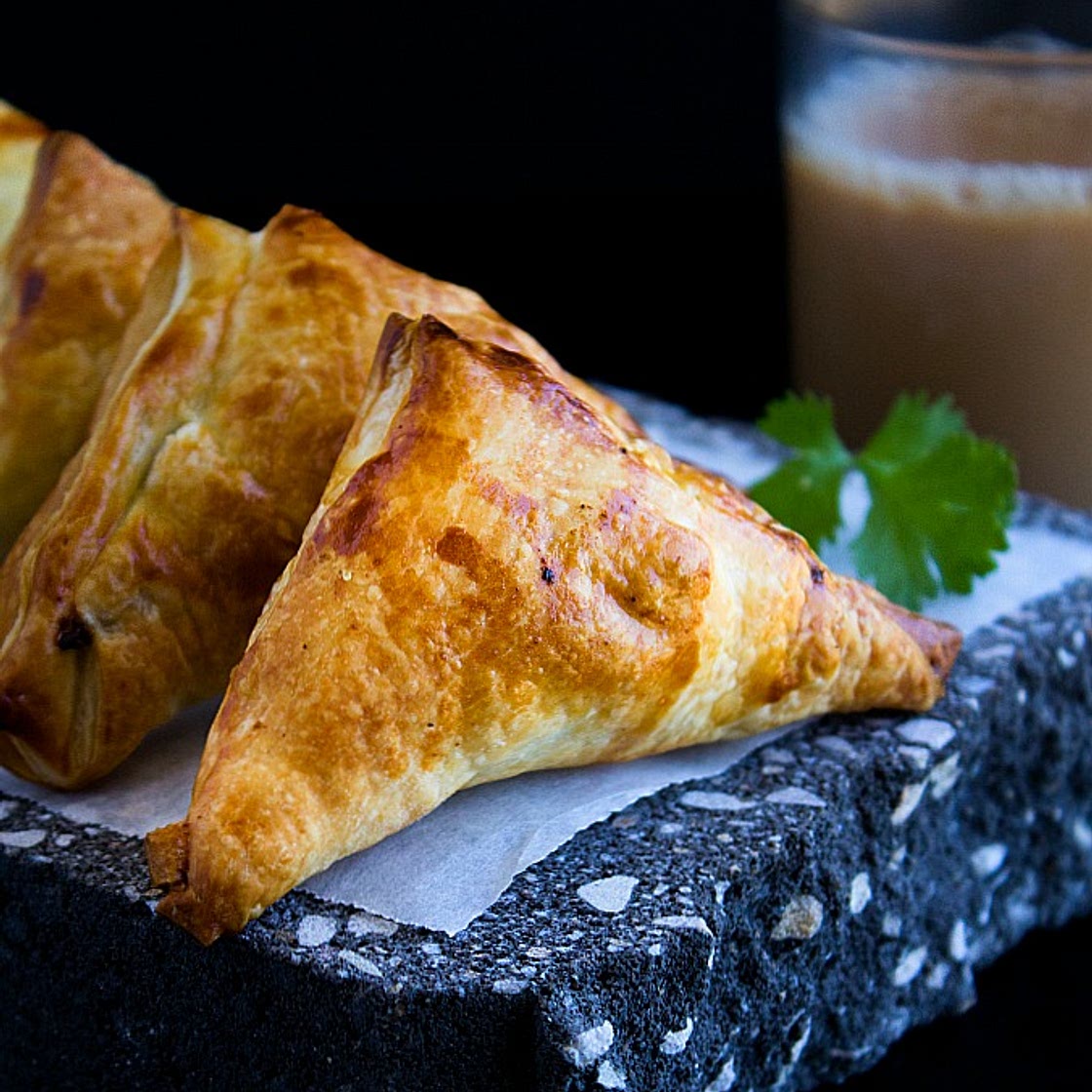 Keema Samosa | Minced Meat Samosa | Video