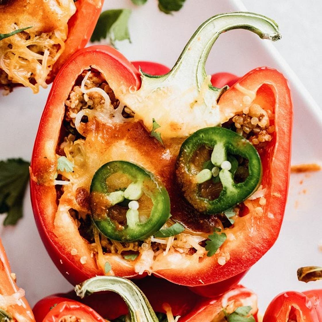 Enchilada Chicken & Quinoa Stuffed Bell Peppers