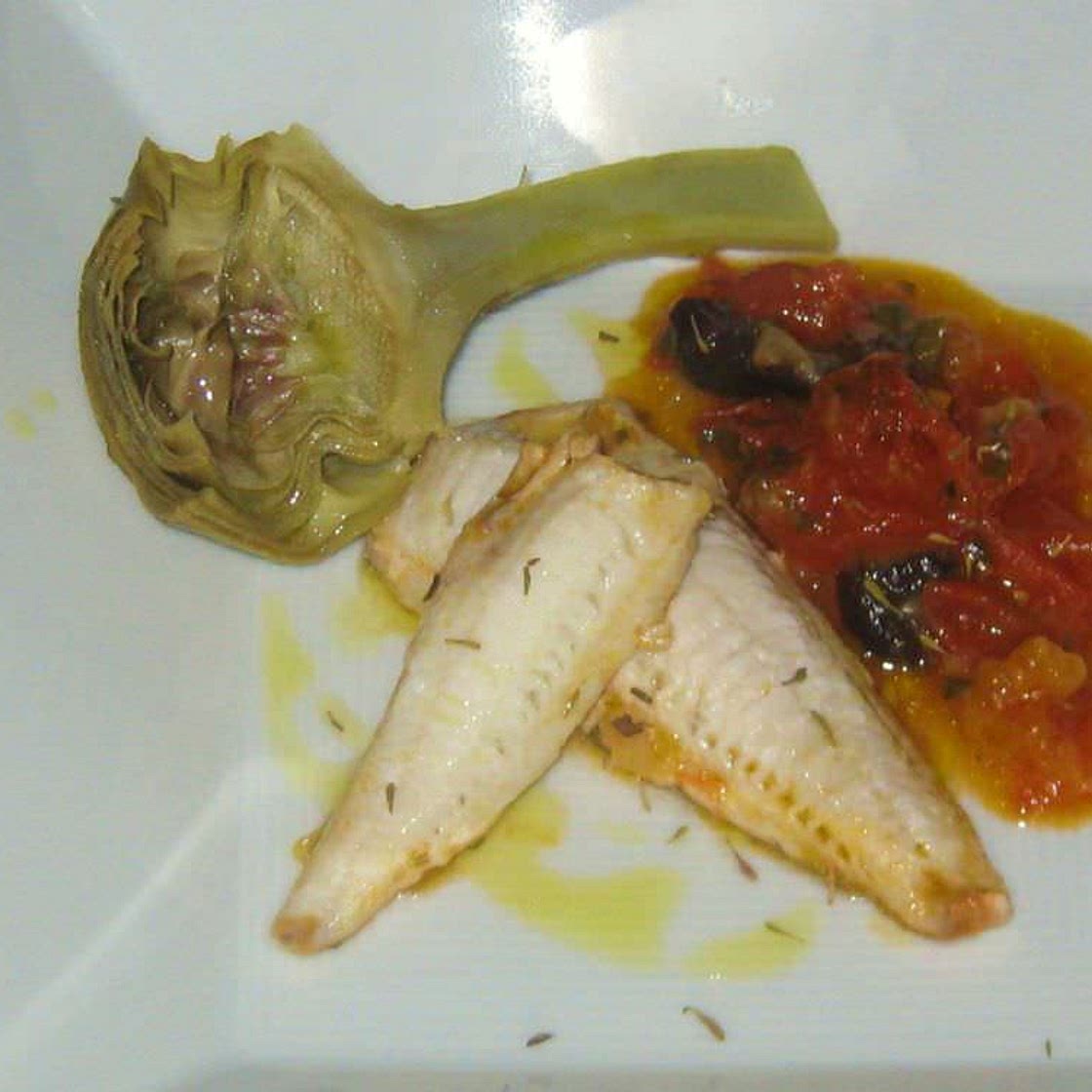 Gallinella in salsa mediterranea