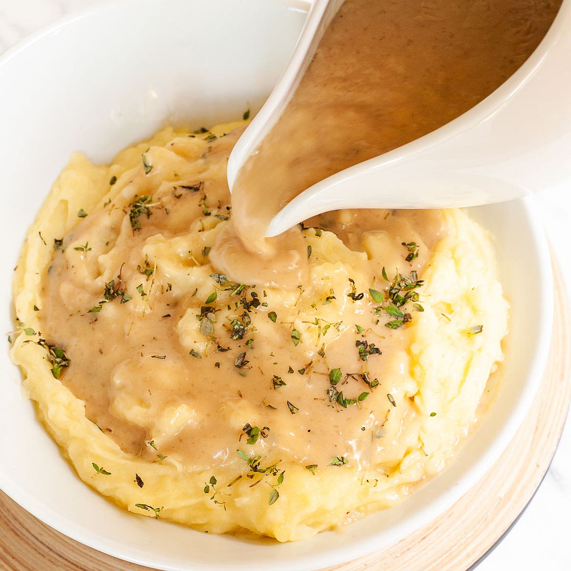Light Vegan Onion Gravy (Gluten-free)