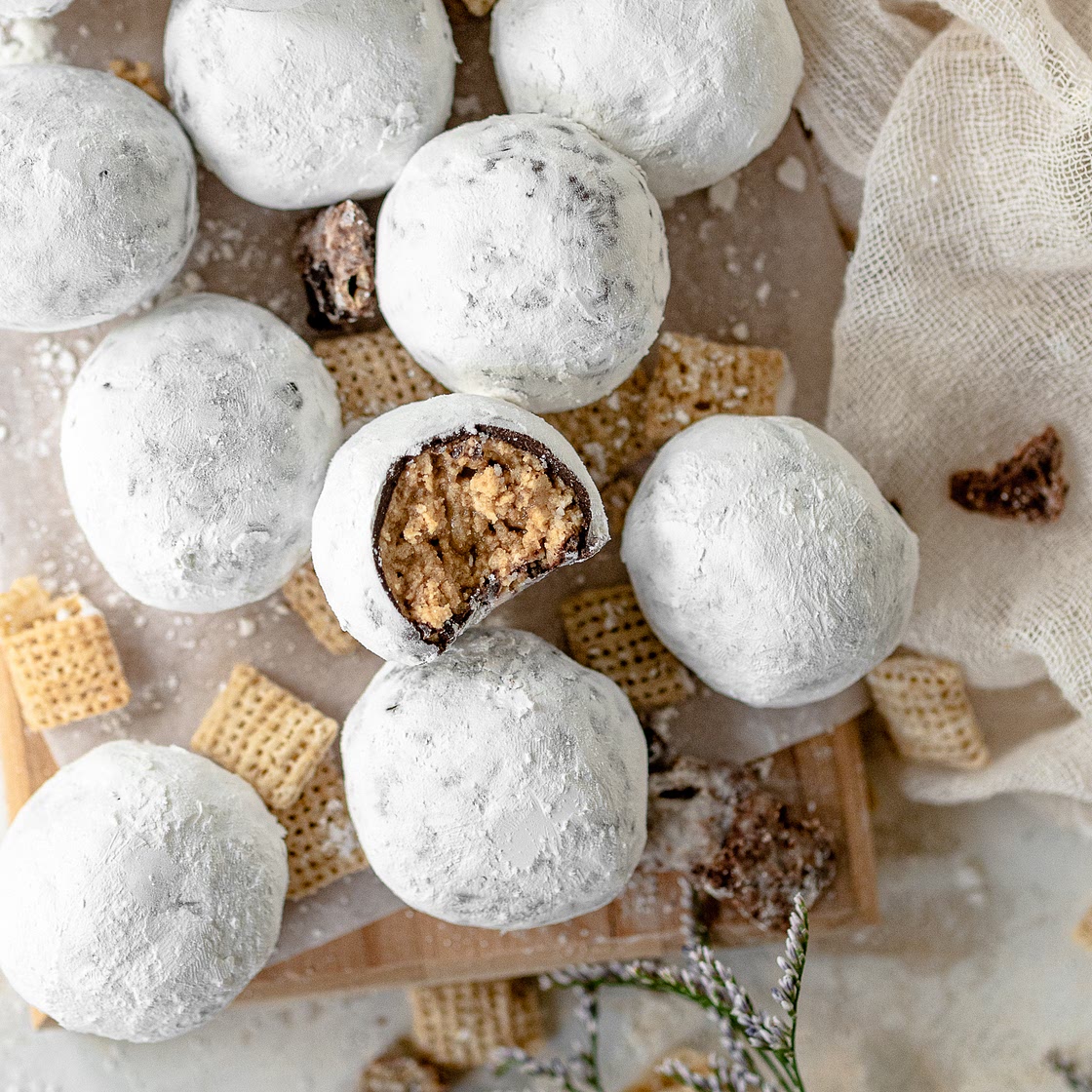 Nostalgic Puppy Chow Truffles
