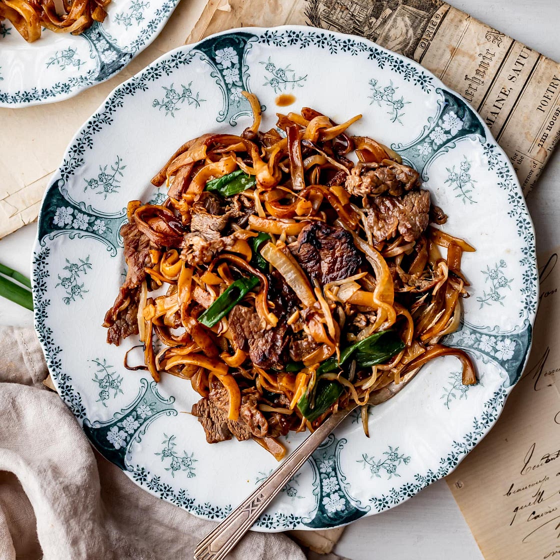 How to Make Homemade Beef Chow Fun