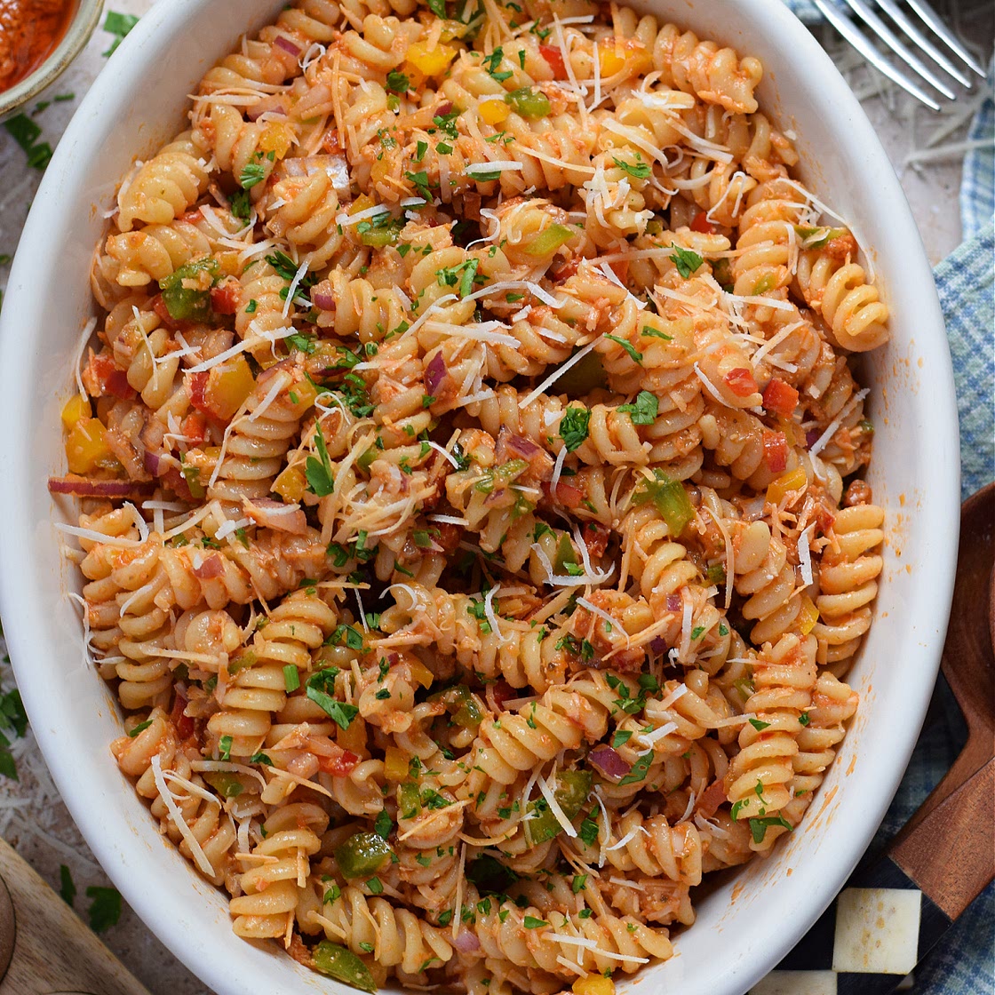 Easy Red Pesto Pasta Salad