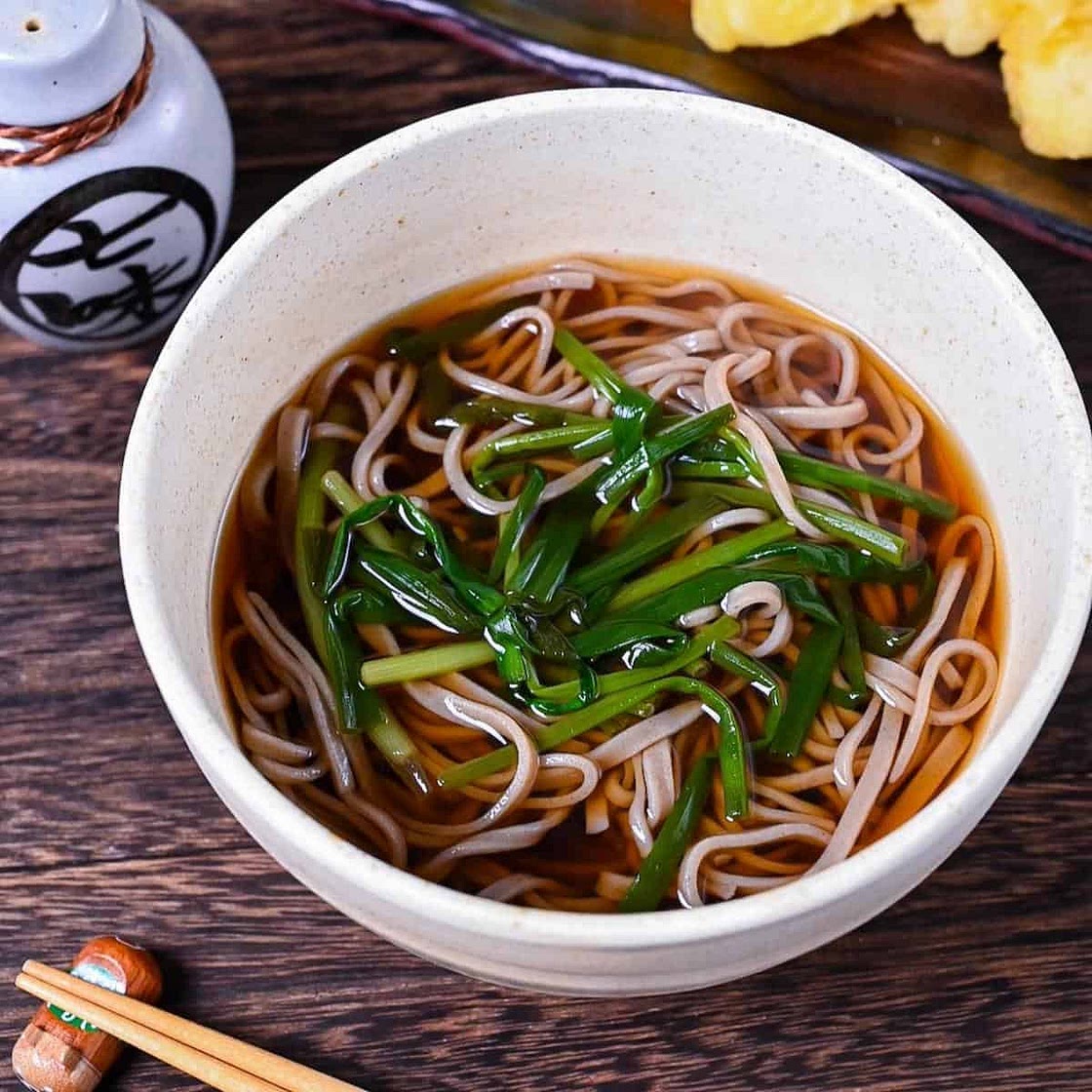 Kake Soba (New Year’s Eve Soba Noodle Soup)