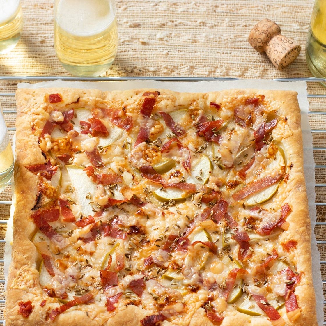 Puff Pastry Tart with Apples, Prosciutto & Parmesan