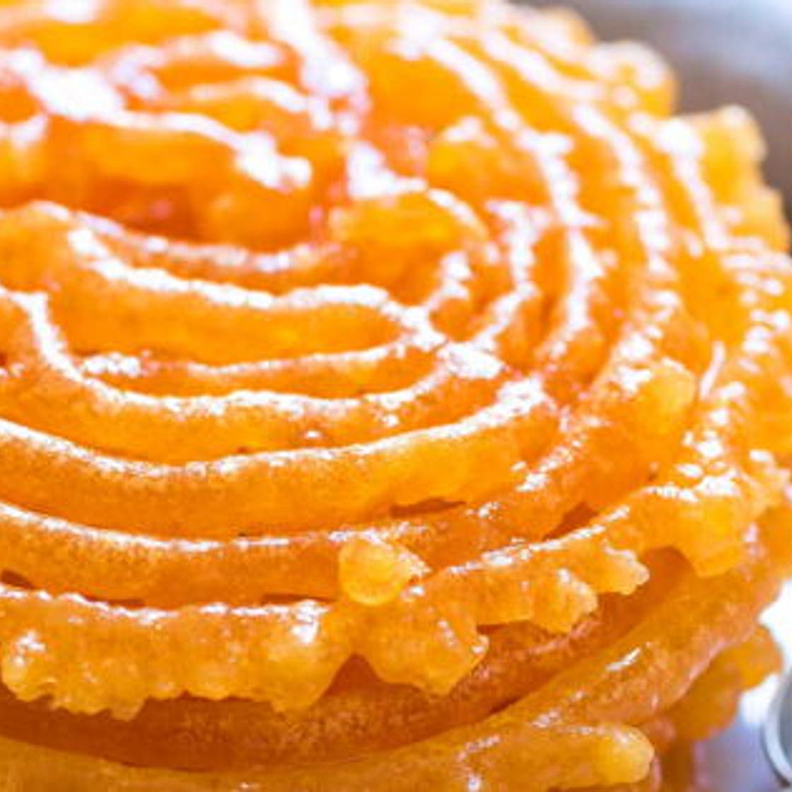 Pâtisserie orientale au miel (zlabia)